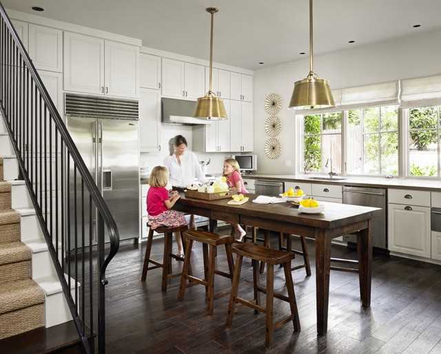 1211 - کدام میز و صندلی برای دکوراسیون آشپزخانه مناسب تر است؟
