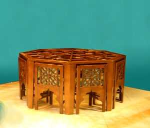 traditional Iranian dining table 300x257 - میز ناهار خوری سنتی و زیباترین مدل های آن